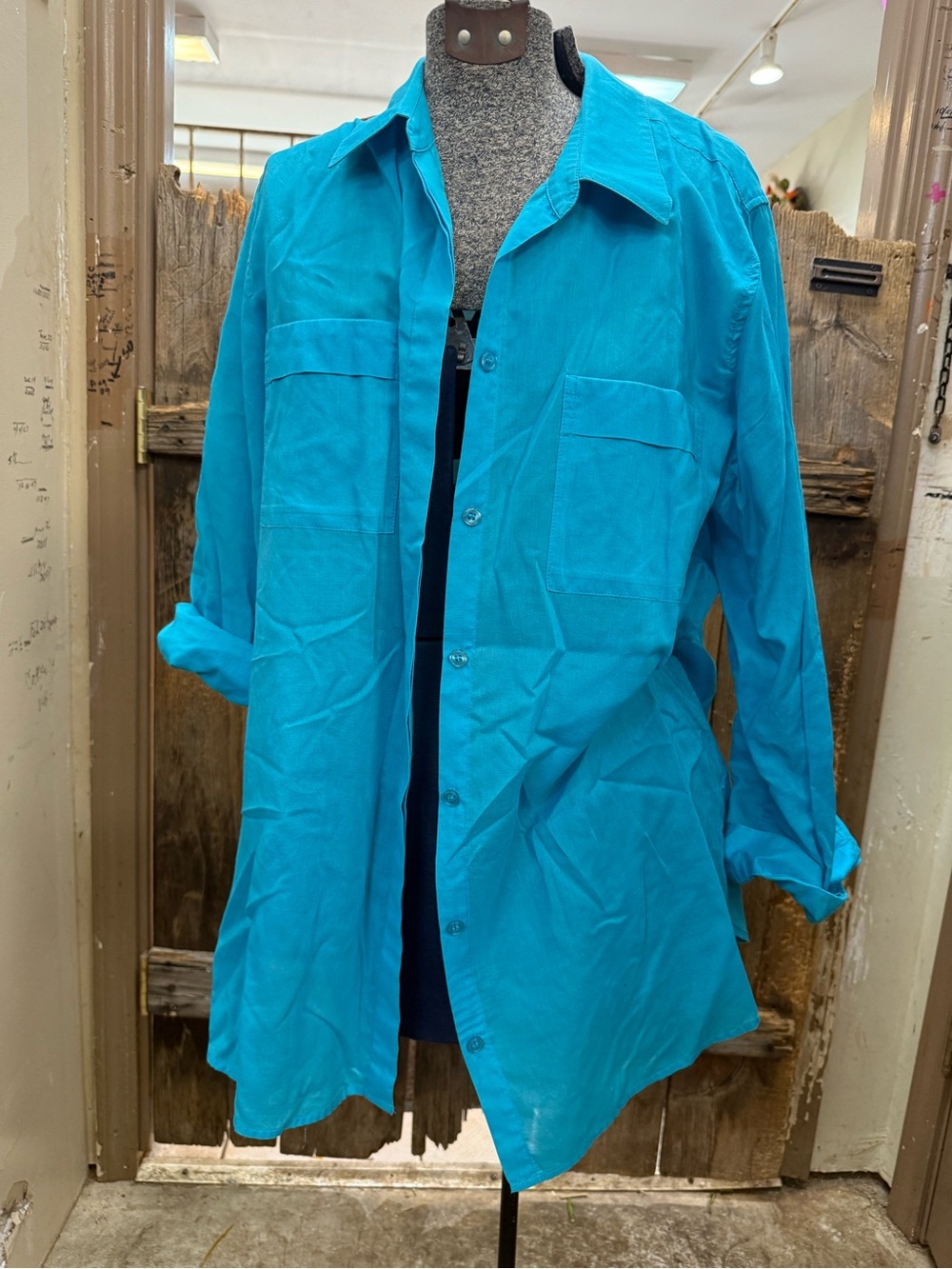 Source Unknown Bright Turquoise Button-Front Shirt